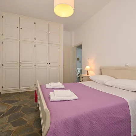 Sunny House In Agkali Bay Apartment *
