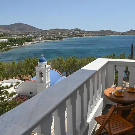 Apartment Sunny House In Agkali Bay *